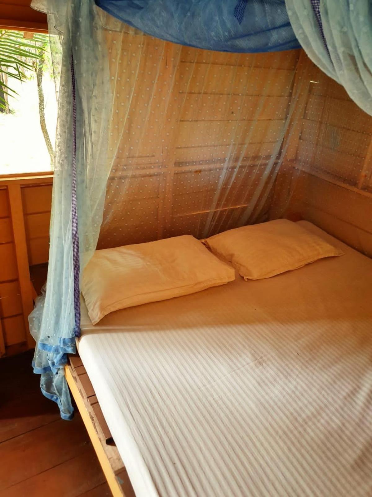 Light House Beach Hut Komari Экстерьер фото