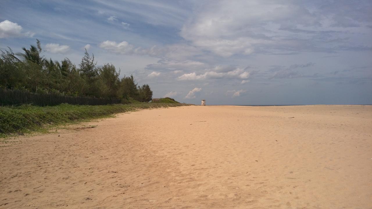 Light House Beach Hut Komari Экстерьер фото